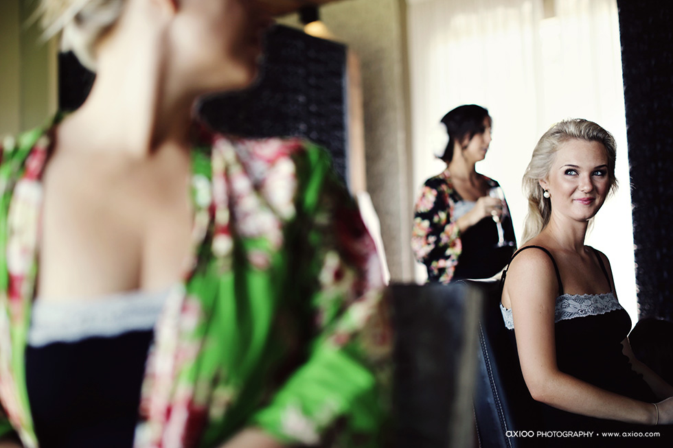 Axioo: Layers of Intricate Intimacies